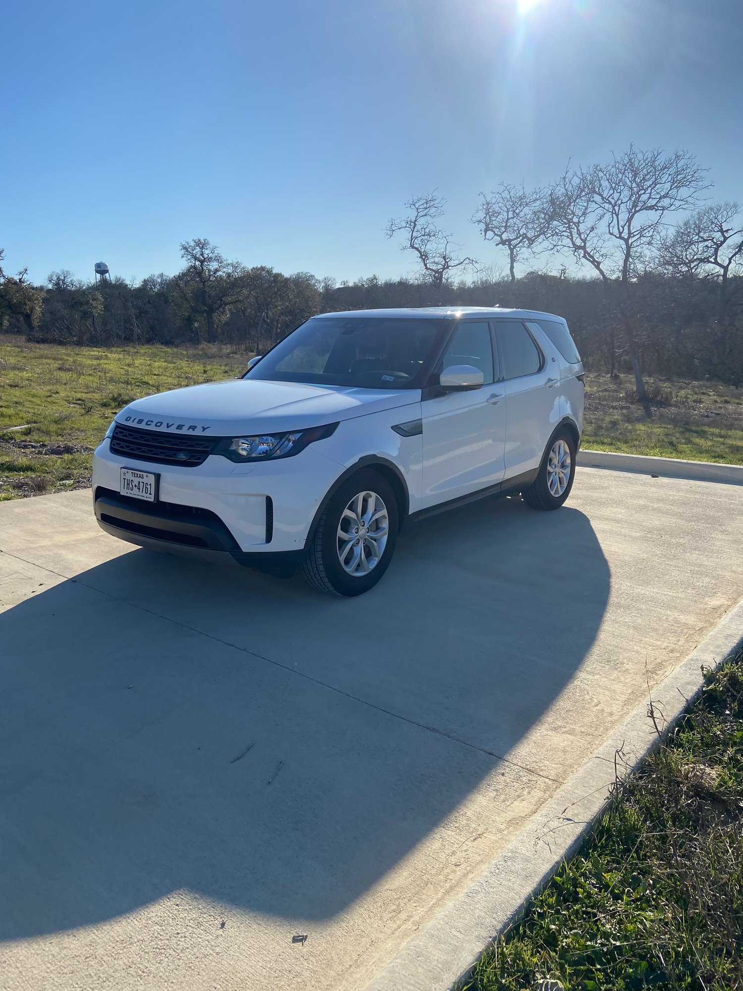 2018 Land Rover Discovery - 2018 Discovery - Used - VIN SALRG2RV9JA059386 - 75,350 Miles - 6 cyl - AWD - Automatic - SUV - White - Temple, TX 76502, United States