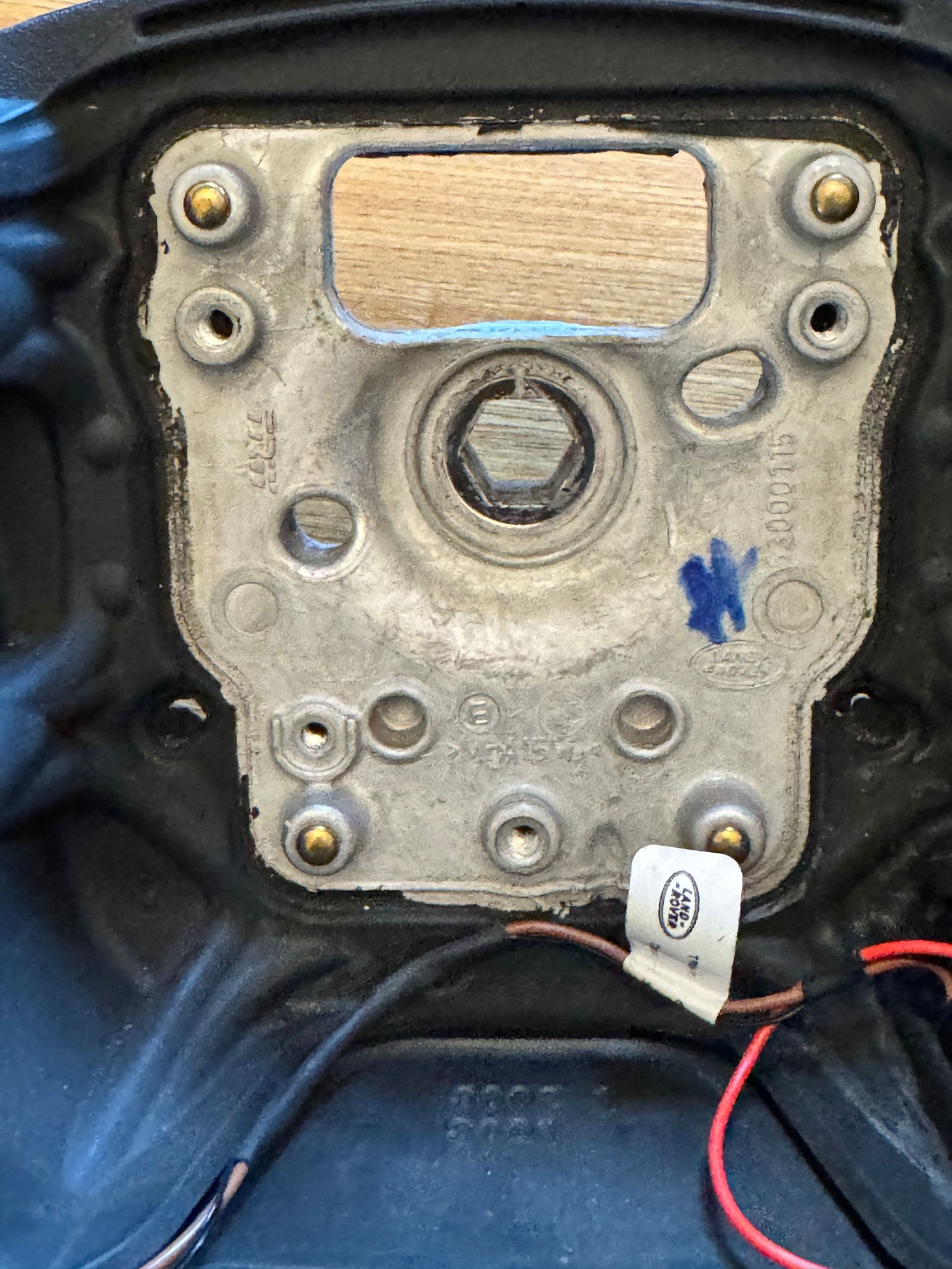 Interior/Upholstery - Heated Leather Steering Wheel – Land Rover Defender L663 - Used - All Years  All Models - Portland, OR 97214, United States