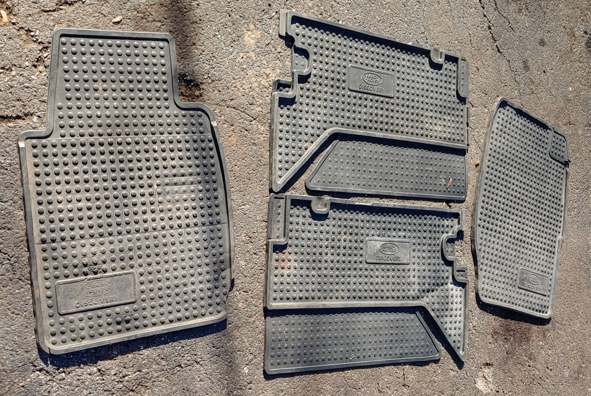 Interior/Upholstery - WTT - Factory D1 rubber mat set for factory D2 rubber mat set - Used - 1995 to 1999 Land Rover Discovery - Lynchburg, VA 24503, United States