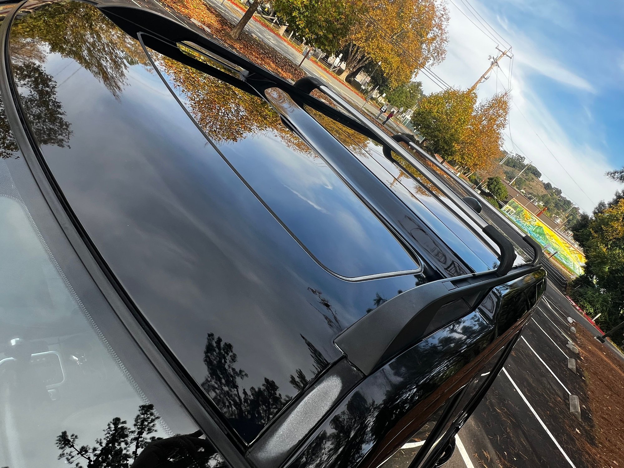 2011 Land Rover LR4 - 2011 LR4 Metropolis Black Edition for sales NorCal - Used - VIN salag2d42ba584805 - 119,000 Miles - 8 cyl - 4WD - Manual - SUV - Black - Mill Valley, CA 94941, United States