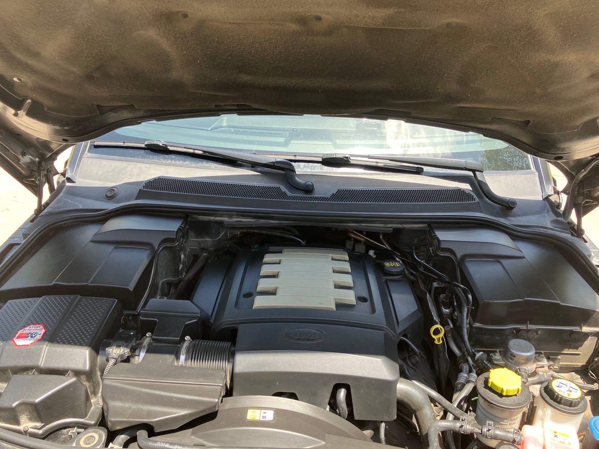 2008 Land Rover LR3 - 08 Landrover LR3  S V8 - Used - VIN SALAE254X8A486666 - 93,900 Miles - 8 cyl - 4WD - Automatic - SUV - Black - Council Bluffs, IA 51503, United States