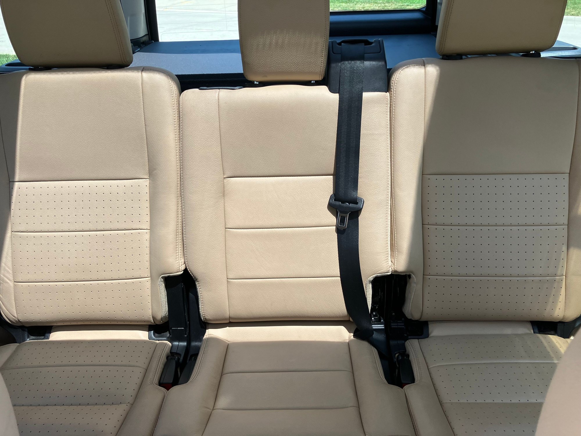 2008 Land Rover LR3 - 08 Landrover LR3  S V8 - Used - VIN SALAE254X8A486666 - 93,900 Miles - 8 cyl - 4WD - Automatic - SUV - Black - Council Bluffs, IA 51503, United States