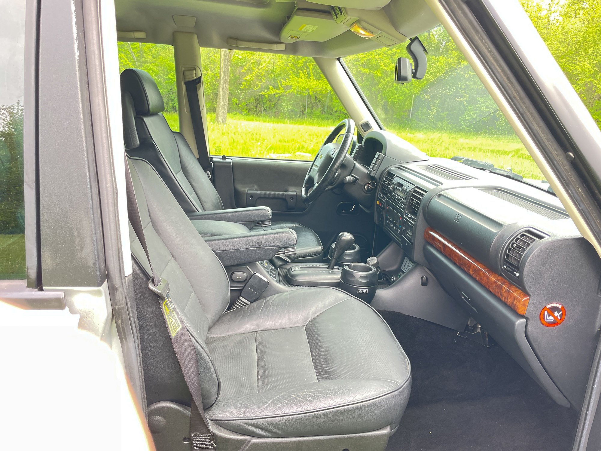 2004 Land Rover Discovery - 2004 Discovery 2 SE7 - Used - VIN SALTW194X4A832851 - 127,000 Miles - 8 cyl - 4WD - Automatic - SUV - Silver - Lake Geneva, WI 53147, United States