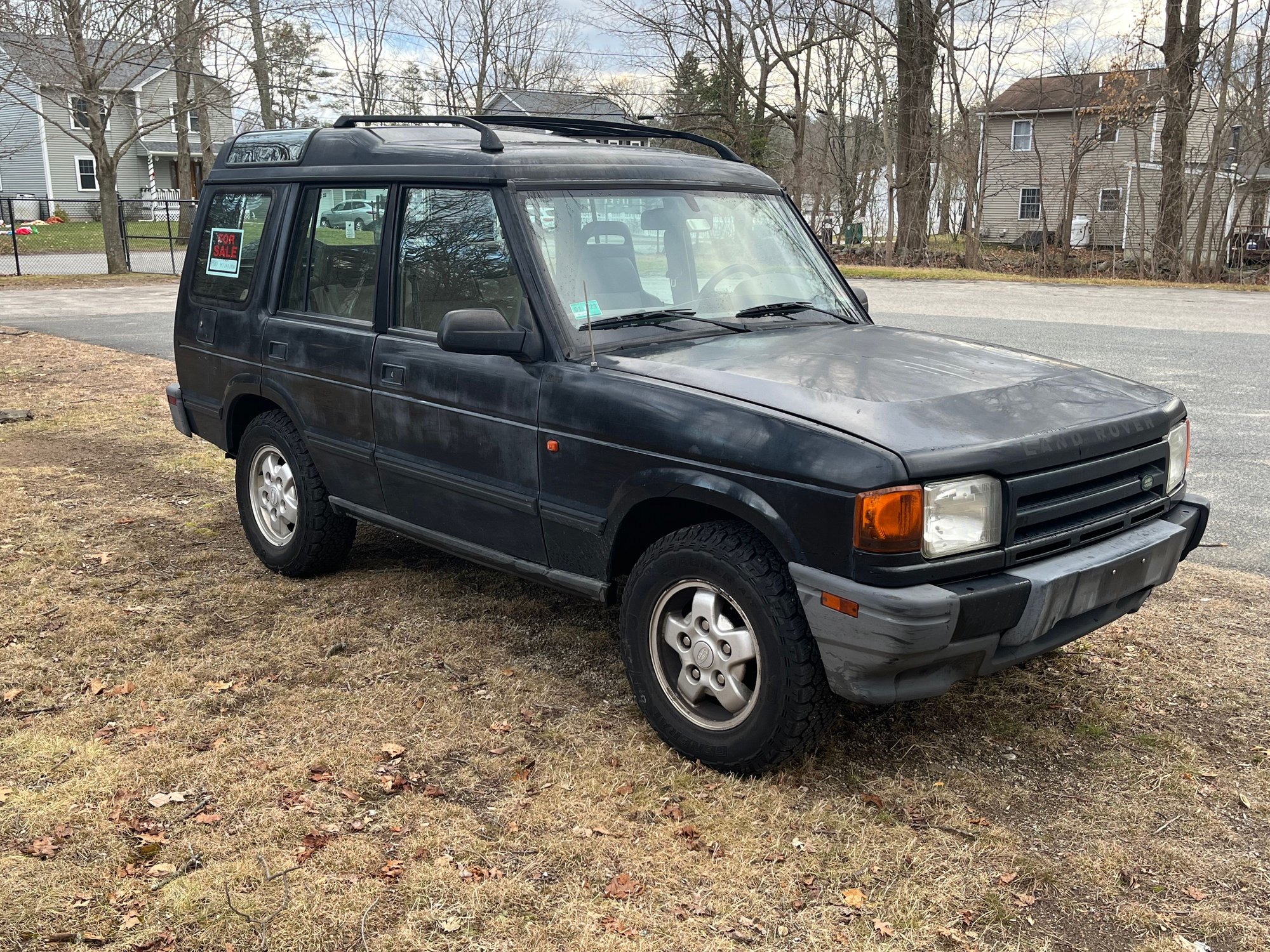 1996 Land Rover Discovery - 1996 D1 w/ 118K miles - Used - VIN SALJY1242TA194413 - 118,500 Miles - 8 cyl - 4WD - Automatic - SUV - Black - Scituate, RI 02831, United States