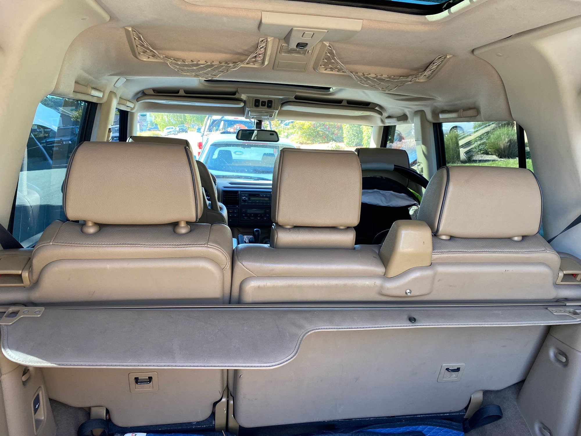 2002 Land Rover Discovery - 2002 Disco, Gold, Bay Area, $1,000 - Used - VIN SALTY15452A762575 - 150,000 Miles - 8 cyl - 4WD - Automatic - SUV - Gold - San Jose, CA 95117, United States