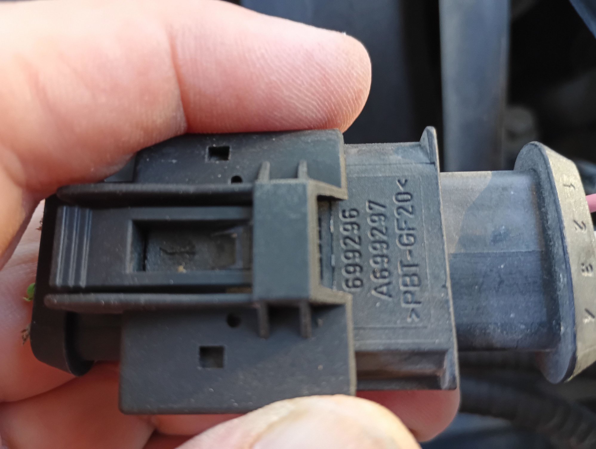 Up-close of connector part number.