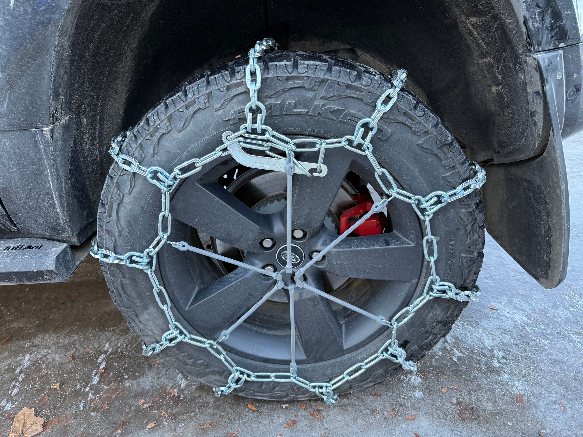 Test fitting some Pewag PWE3229S. 