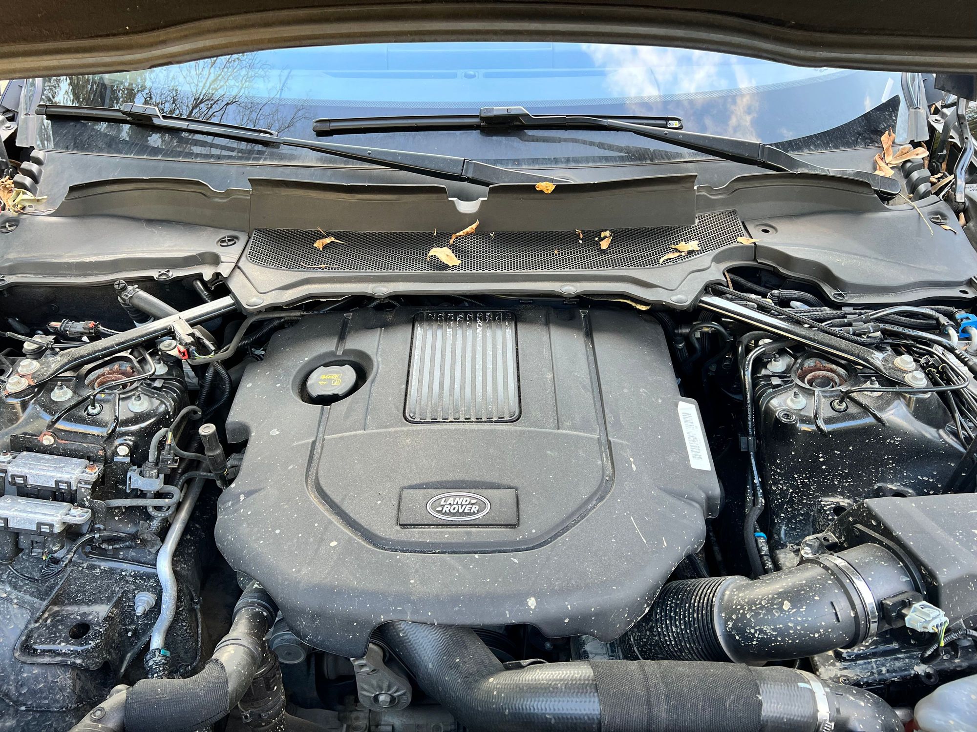 2019 Land Rover Discovery - '19 Discovery TD6 HSE 83k miles - Used - VIN SALRR2RKXKA085285 - 84,000 Miles - 6 cyl - AWD - Automatic - SUV - Black - Atlanta, GA 30310, United States