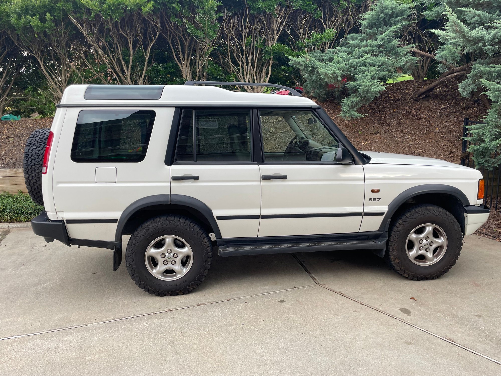2001 Land Rover Discovery - 2001 Discovery II For Sale - Used - VIN SALTW12491A706504 - 8 cyl - AWD - SUV - White - Smyrna, GA 30126, United States