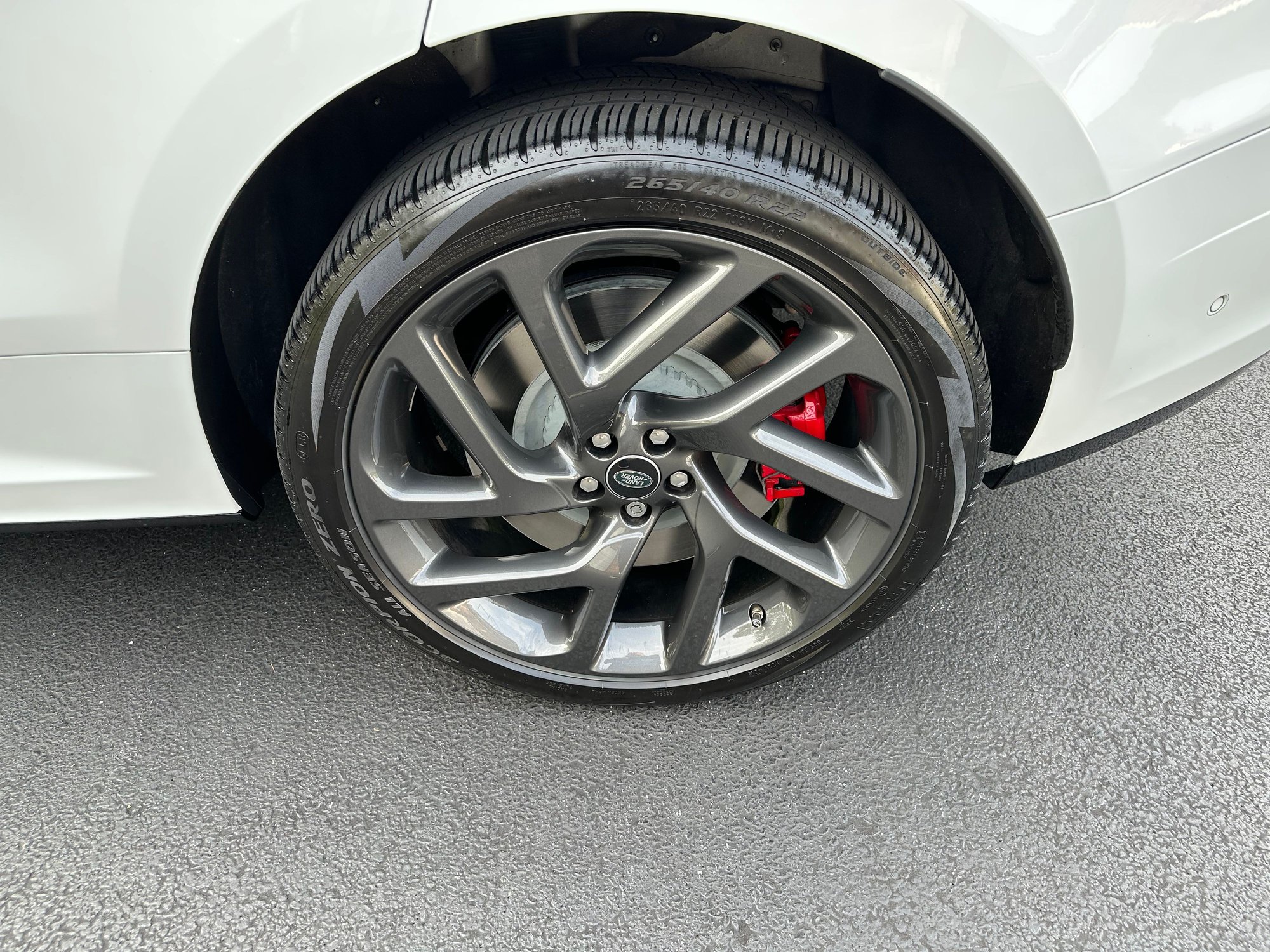 2020 Land Rover Range Rover Velar - RARE 2020 VELAR SVAutobiography for sale by owner - Used - VIN SALYU2EEXLA267628 - 36,500 Miles - 8 cyl - AWD - Automatic - SUV - White - Reisterstown, MD 21136, United States