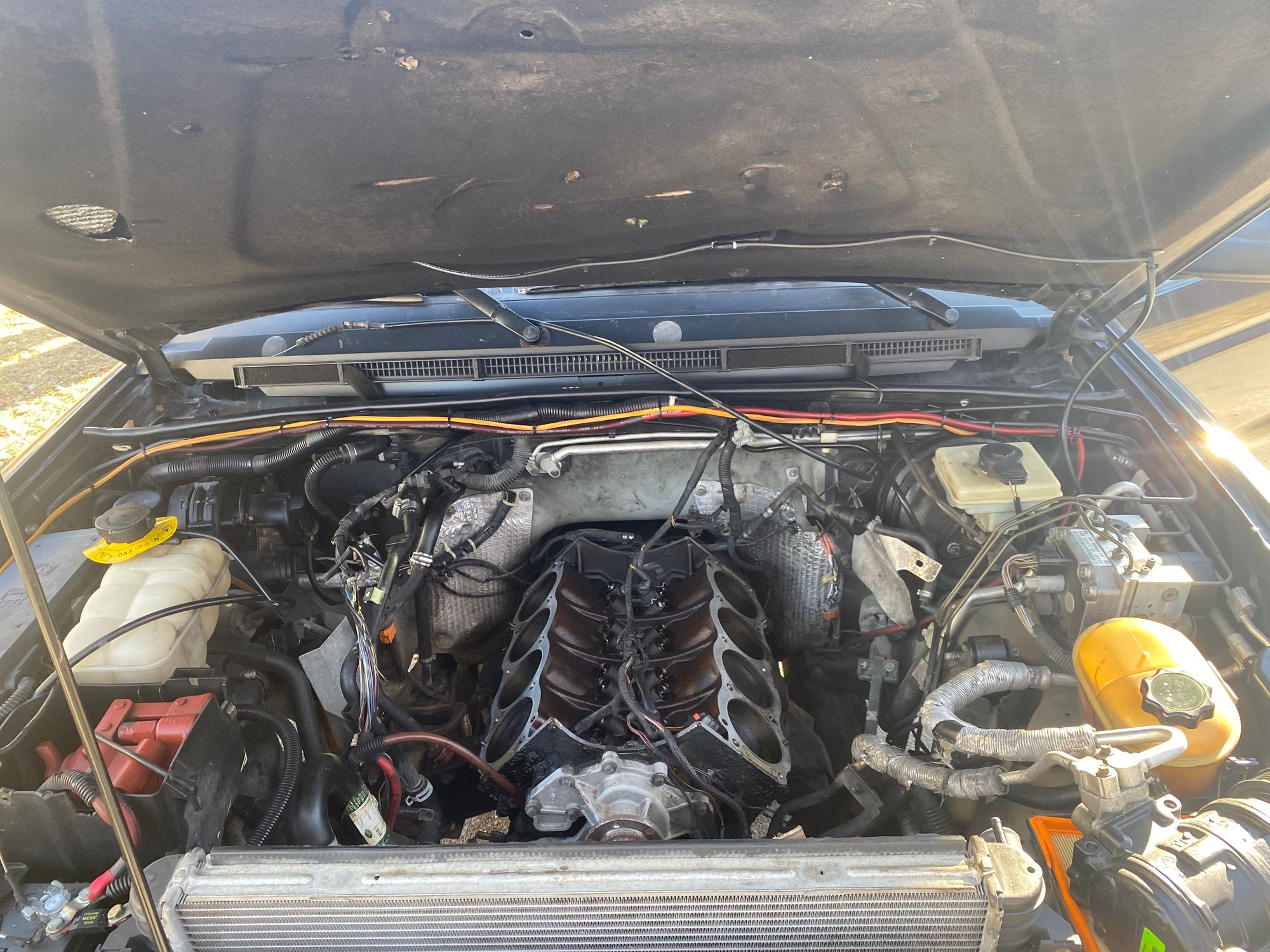 2004 Land Rover Discovery - Great LOOKING 2004 Disco 2... but needs new engine - Used - VIN SLATW19484A832038 - 131,347 Miles - 8 cyl - AWD - Automatic - SUV - Blue - Kansas City, MO 64131, United States