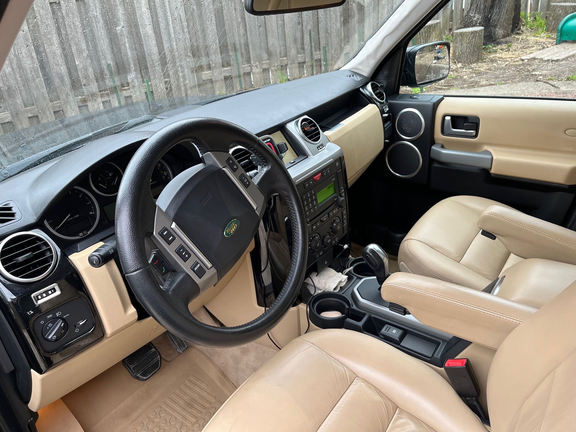 2008 Land Rover LR3 - 2008 LR3 HSE in great mechanical shape - Used - VIN SALAG25418A460581 - 116,000 Miles - 8 cyl - 4WD - Automatic - SUV - Black - Madison, WI 53706, United States