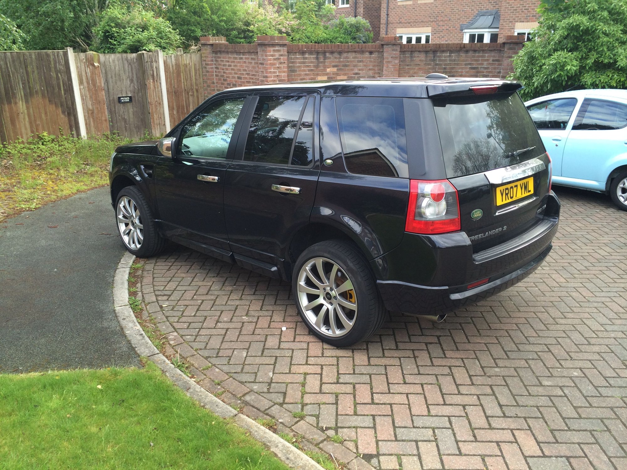 2007 Land Rover LR3 - FreeLander 2 - Used - VIN SALFA27B67HO28528 - 241,000 Miles - 4 cyl - 4WD - Manual - SUV - Black - Macclesfiled SK11 7, United Kingdom
