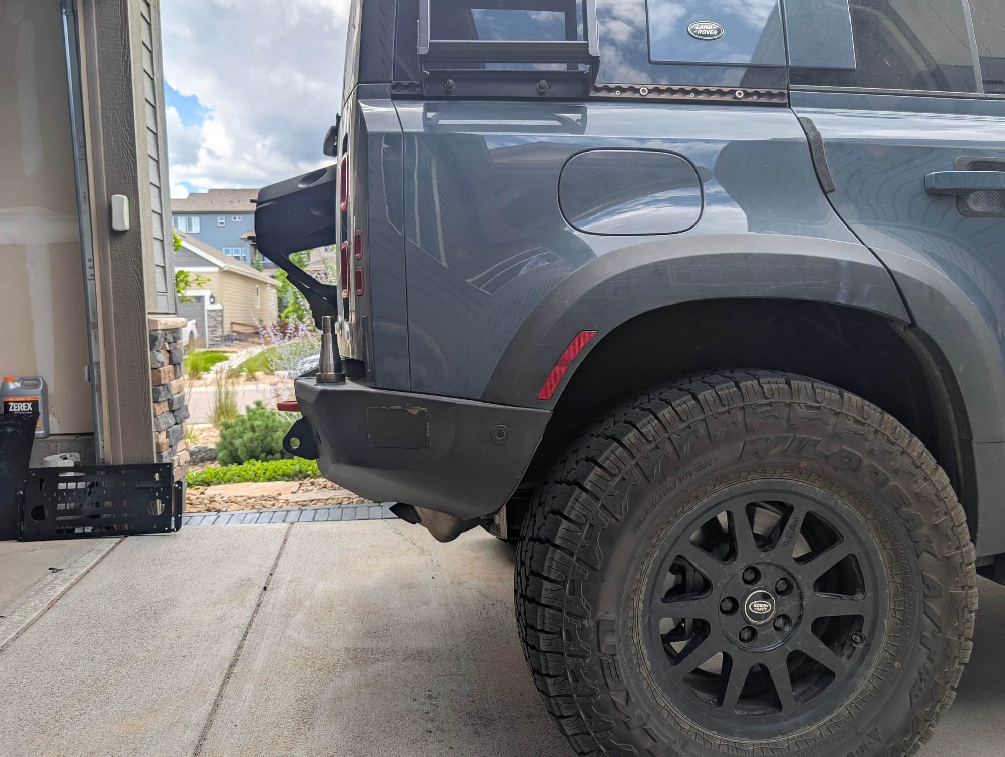 Profile view before the tire carrier was removed. Sits nice and flush
