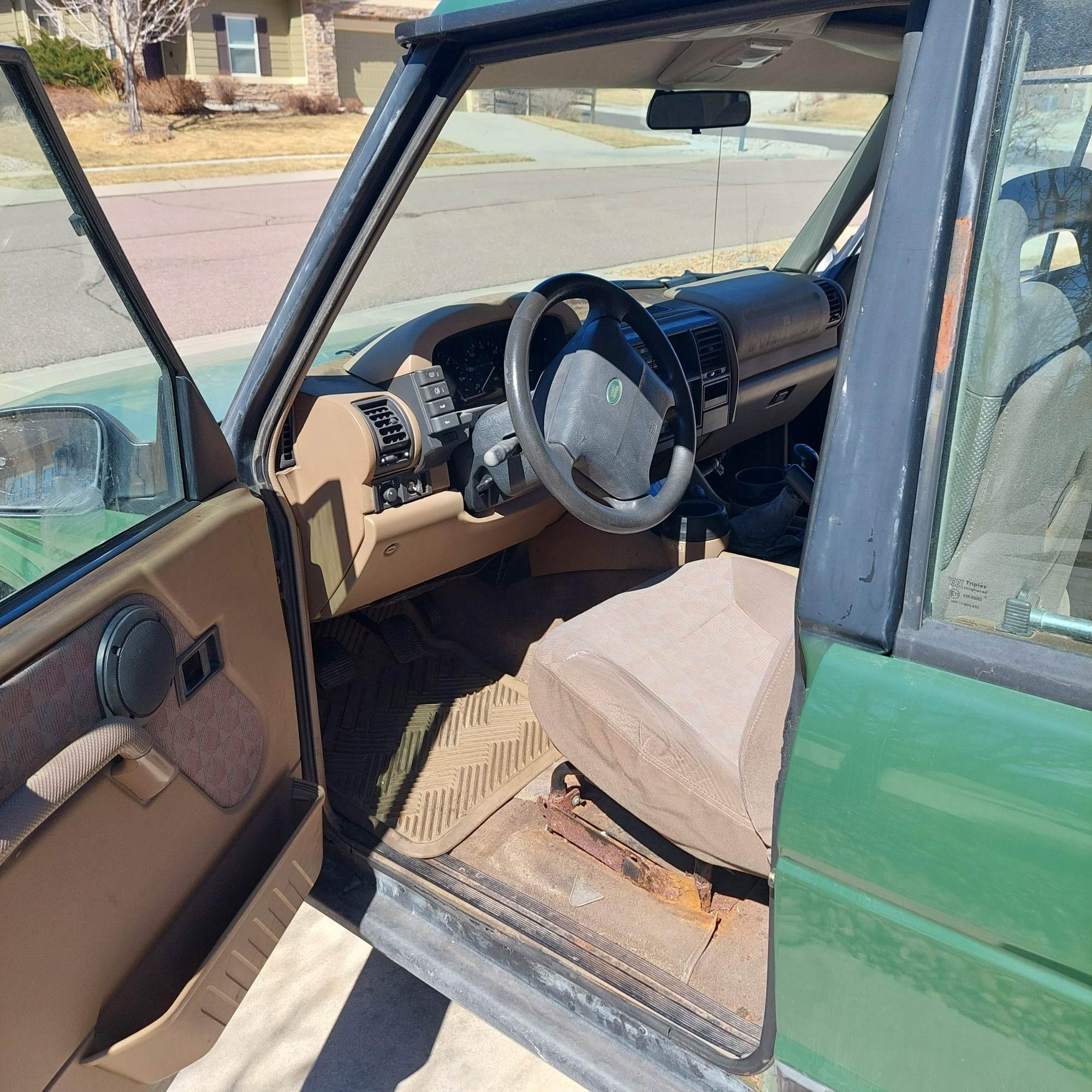 1995 Land Rover Discovery - 1995 Land Rover Discovery - Used - VIN SALJY1284SA155808 - 168,778 Miles - 6 cyl - 4WD - Manual - SUV - Other - Colorado Springs, CO 80921, United States