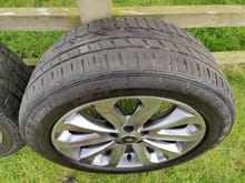 used wheel & tyre 