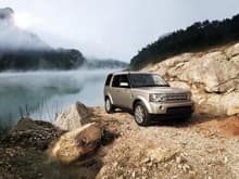 Land Rover Discovery 4 02