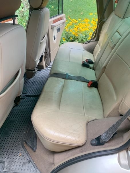 1998 Land Rover Discovery - 1998 Disco 1 NAV 300tdi manual - Used - VIN saljy1245wa777207 - 204,400 Miles - 4 cyl - 4WD - Manual - SUV - Gold - Silver Spring, MD 20901, United States