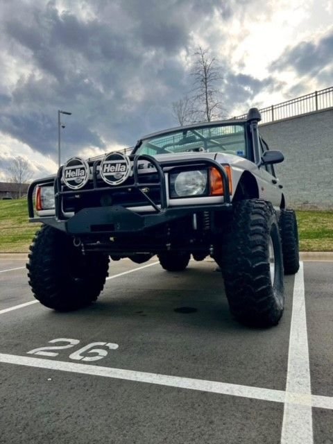 2000 Land Rover Discovery - 2000 Discovery on 40s.. Volvo Portal axles - Used - VIN salty123412345 - 65,000 Miles - 8 cyl - 4WD - Automatic - Convertible - Silver - Tega Cay, SC 29708, United States