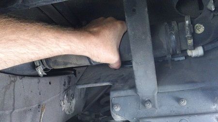 Step 9b Tank Filler Hose Removal