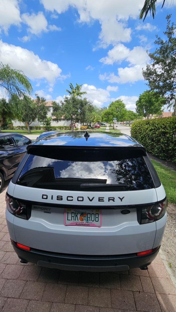 2019 Land Rover Discovery Sport - Land Rover Discovery Sport HSE 49000 miles - Used - VIN SALCR2FX9KH807004 - 49,100 Miles - 2 cyl - 4WD - Automatic - SUV - White - Royal Palm Beach, FL 33411, United States