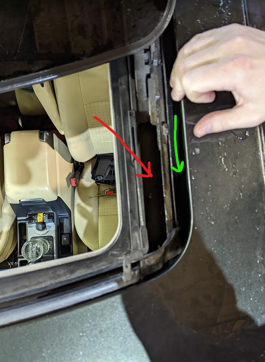 Both seats stopped working . . . and more leaks! Land Rover Forums