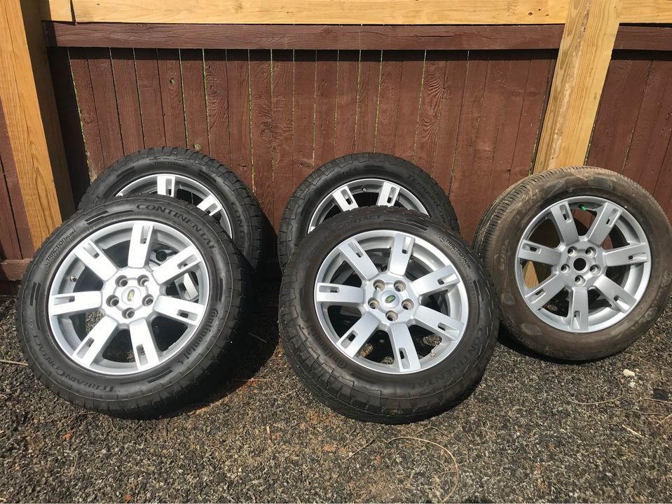 Wheels and Tires/Axles - (5) 2009 LR3 Wheels With AT Tires - Used - 2005 to 2009 Land Rover LR3 - Maryville, TN 37803, United States