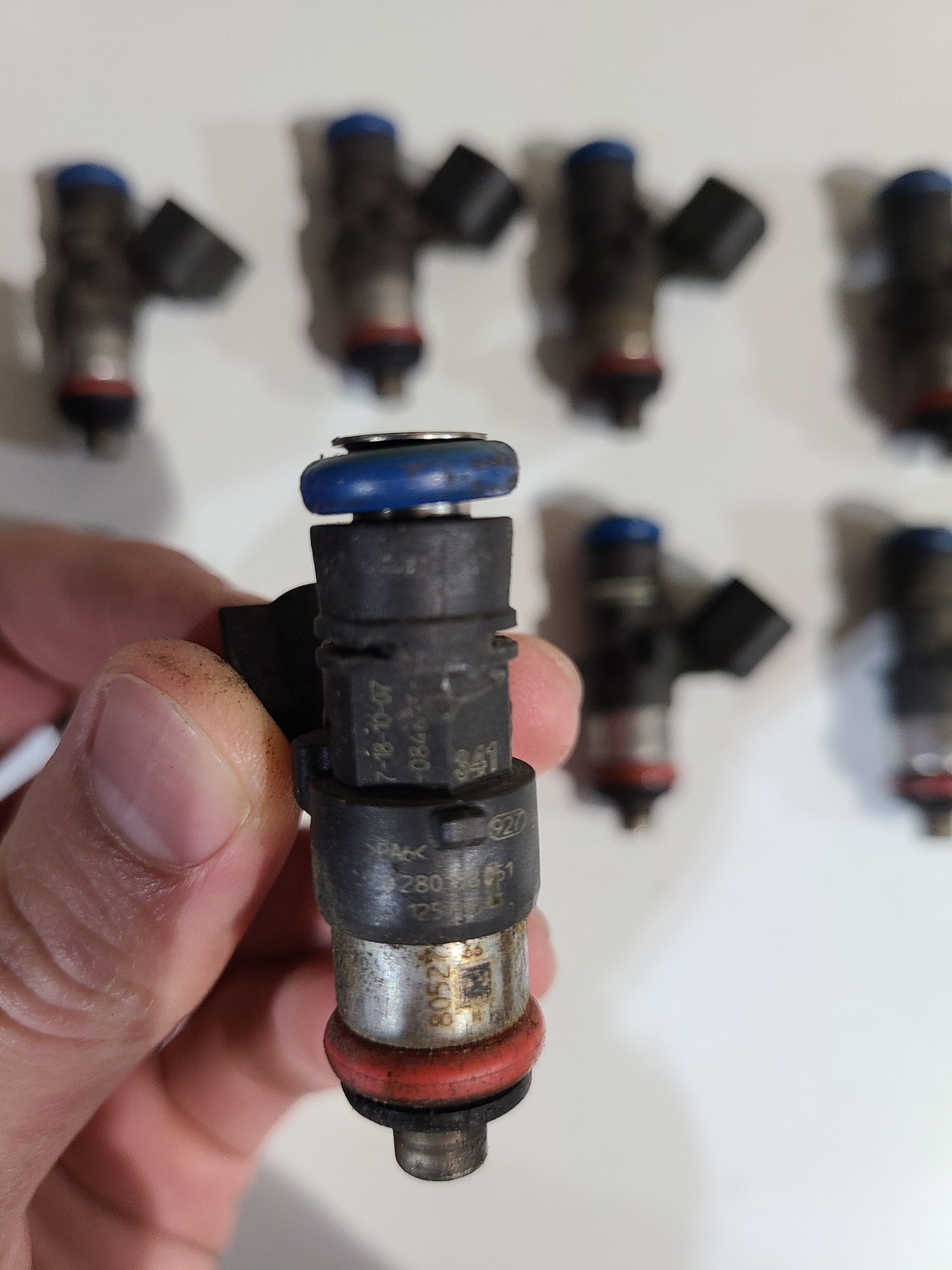 Engine - Intake/Fuel - 80527 Injectors - Used - 0  All Models - Hastings, MN 55033, United States