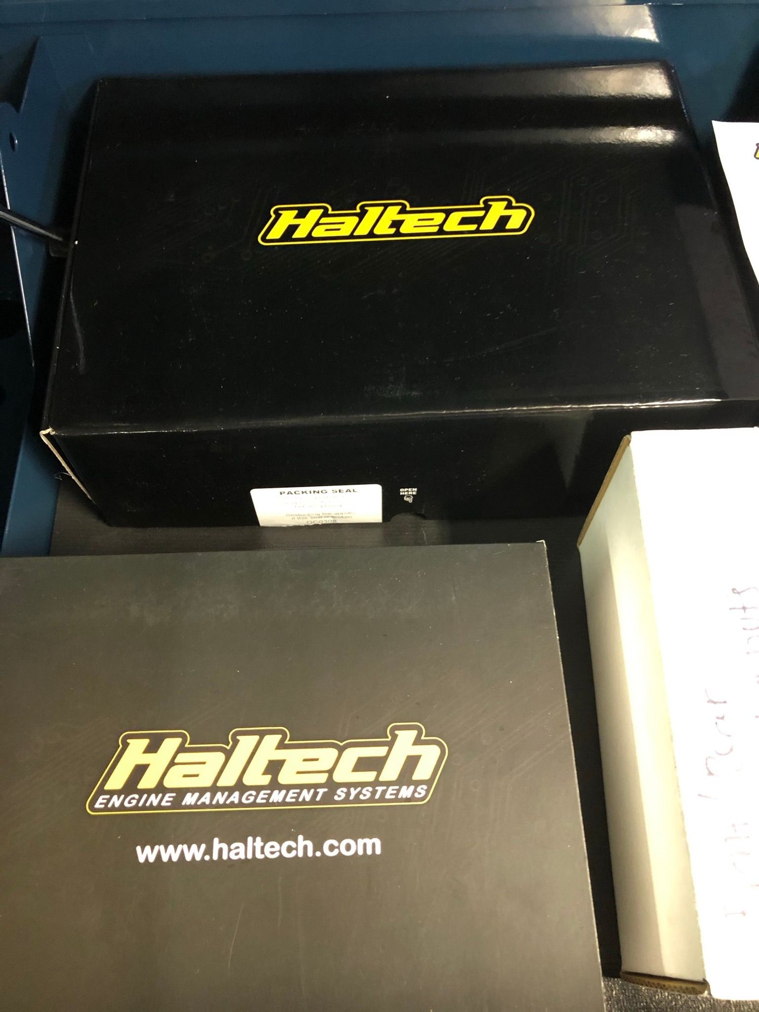 Haltech 2500 elite + Haltech gen 4 LS wiring plug and play harness