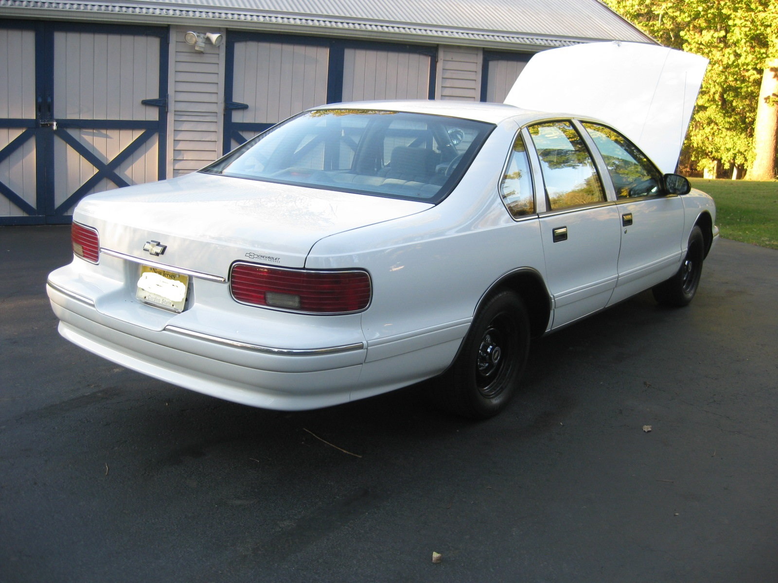 1995 Chevrolet Caprice - 1995 Chevy Caprice 9C1 Supercharged - Used - VIN 1G1BL52P1SR171127 - 65,000 Miles - 8 cyl - 2WD - Automatic - Sedan - White - Belvidere, NJ 07823, United States