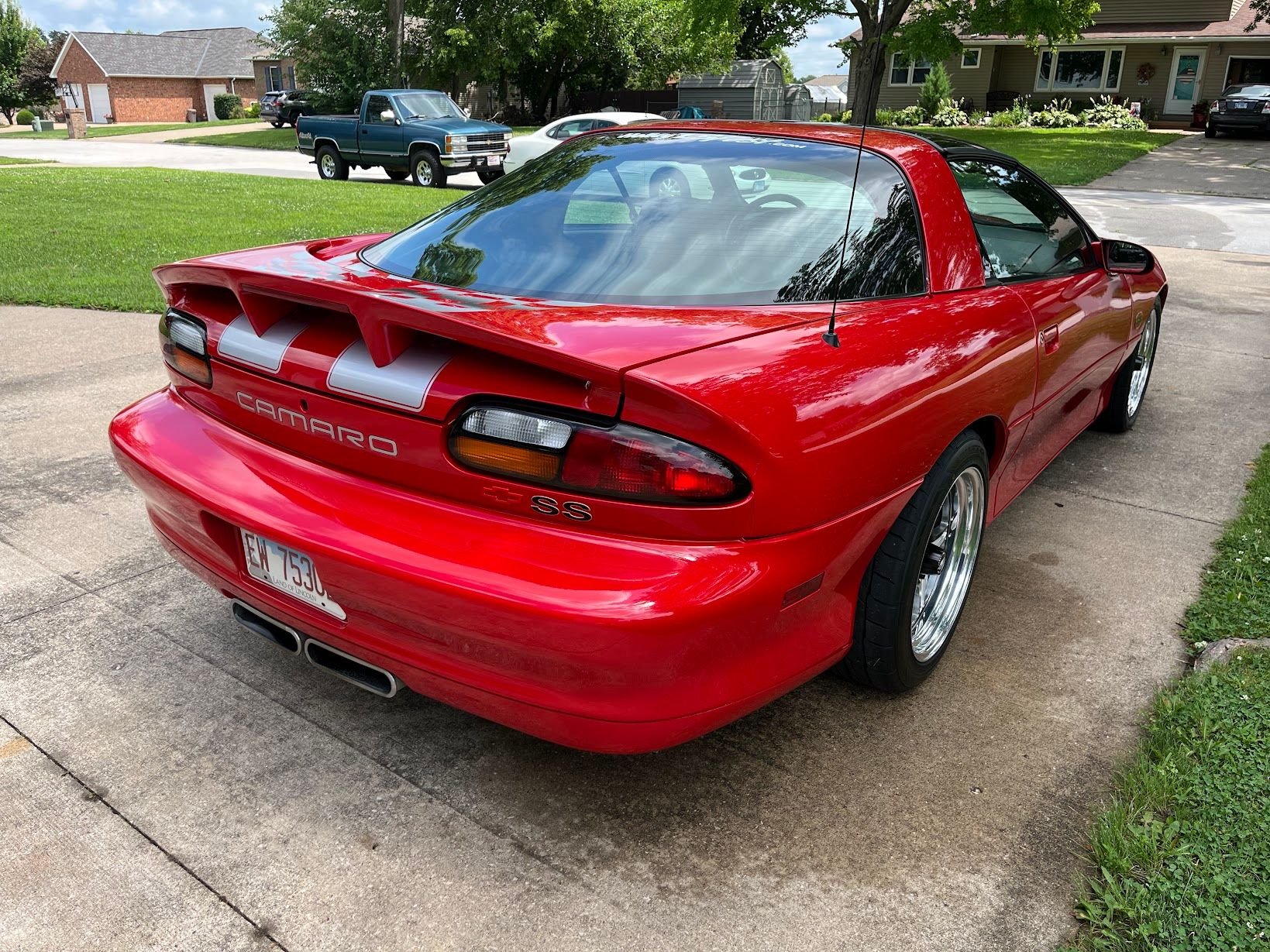 2002 Chevrolet Camaro - 2002 Chevy Camaro 35th Anniversary Edition H/C - Used - VIN 2g1fp22g222145336 - 51,386 Miles - 8 cyl - 2WD - Manual - Coupe - Red - Quincy, IL 62305, United States