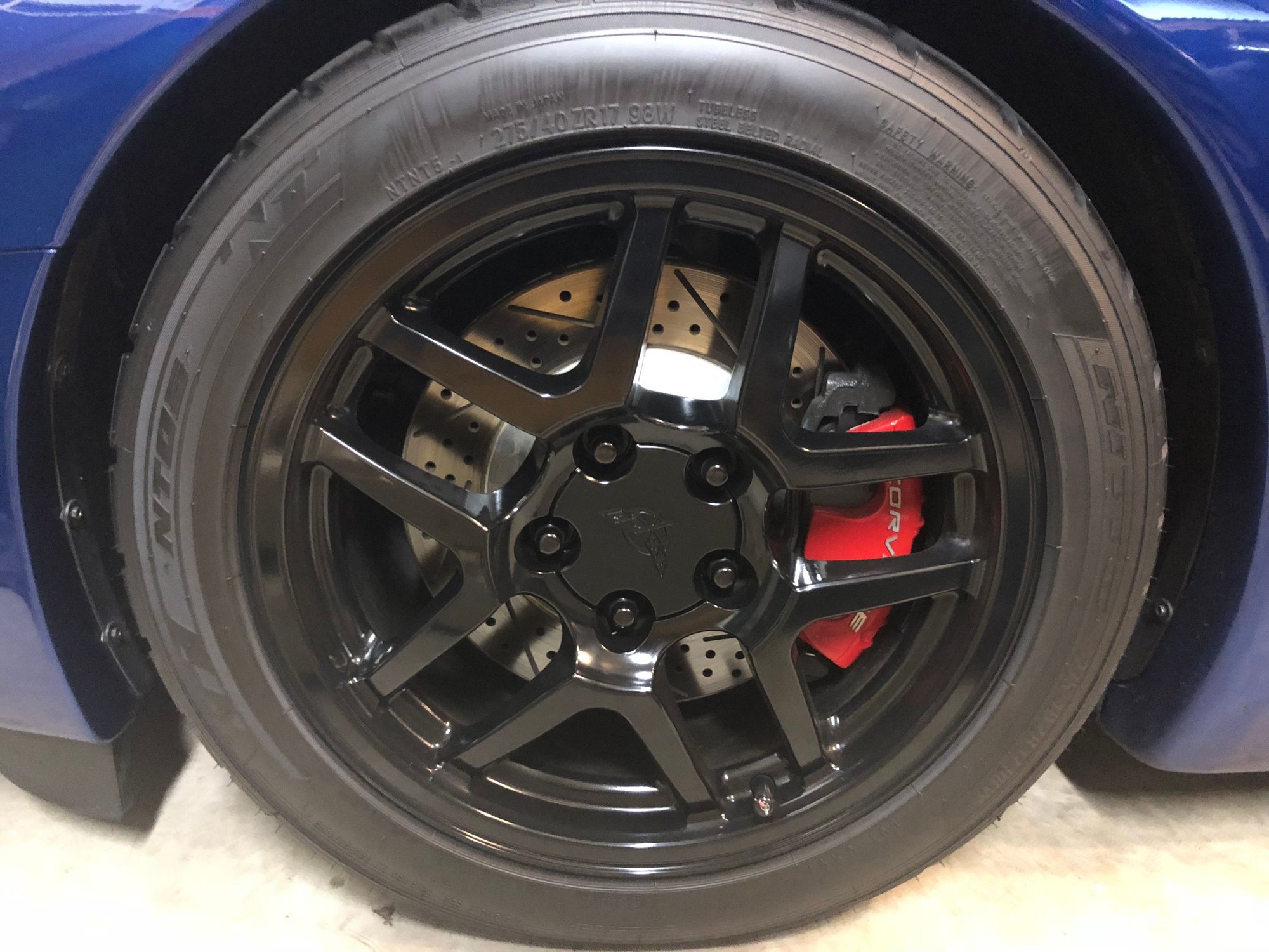 2 Nitto NT05 275/40/17 on powdercoated Satin Black c5z oem Speedline ...