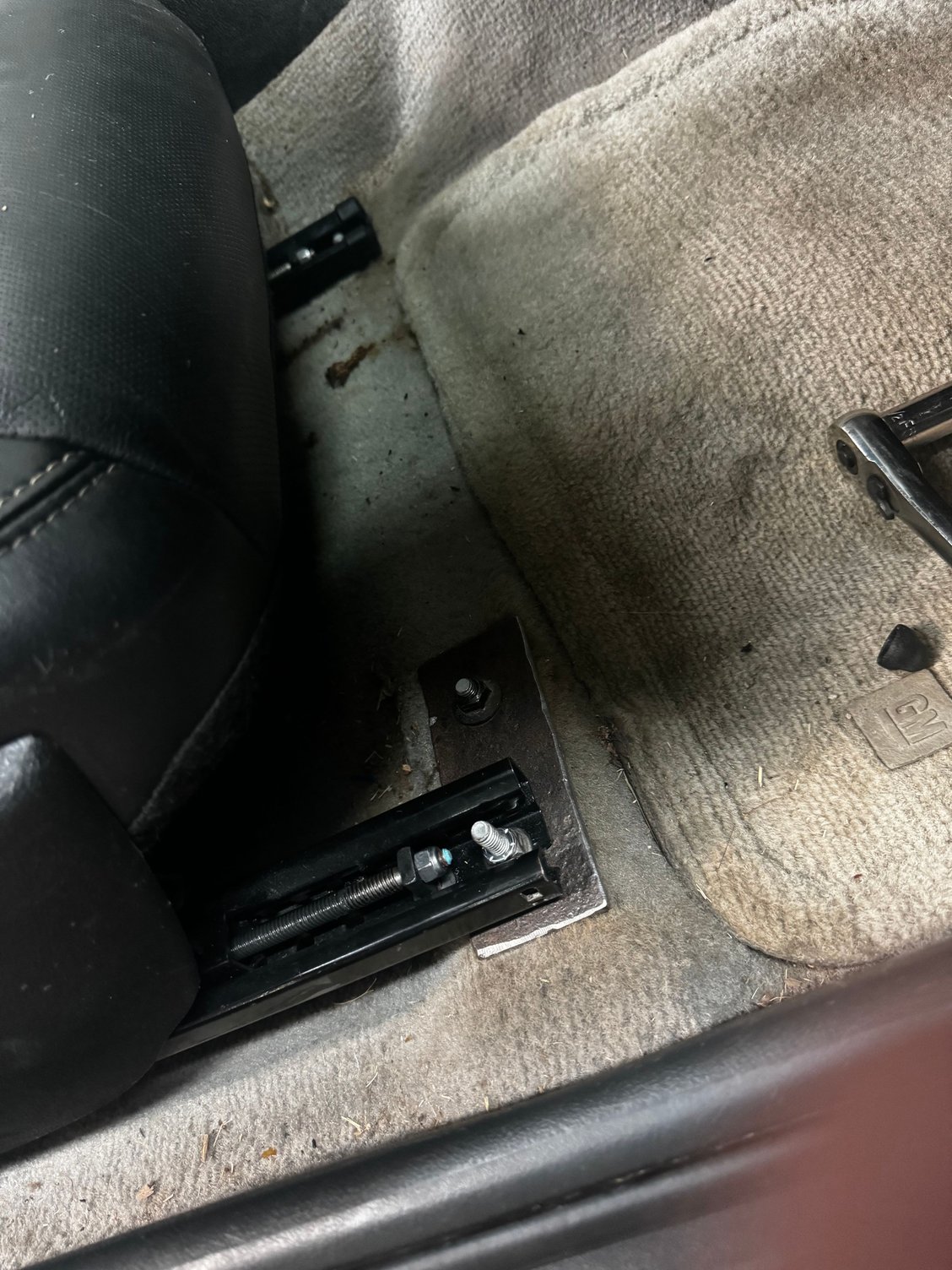 Front mounting situation (not finalized)