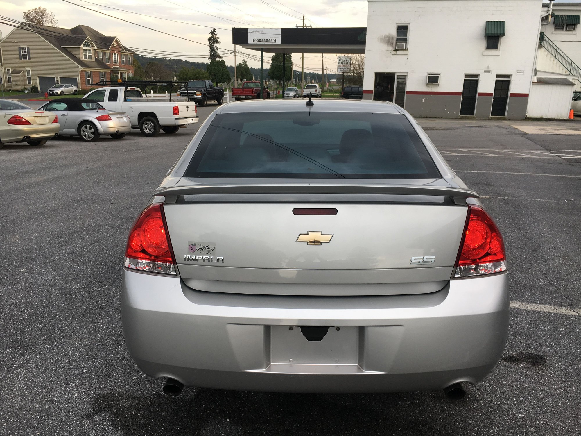 2006 Chevrolet Impala - 06 Chevy Impala SS 114k 5.3 - Used - VIN 2g1wd58c869279540 - 114,000 Miles - 8 cyl - 2WD - Automatic - Sedan - Silver - Thurmont, MD 21788, United States