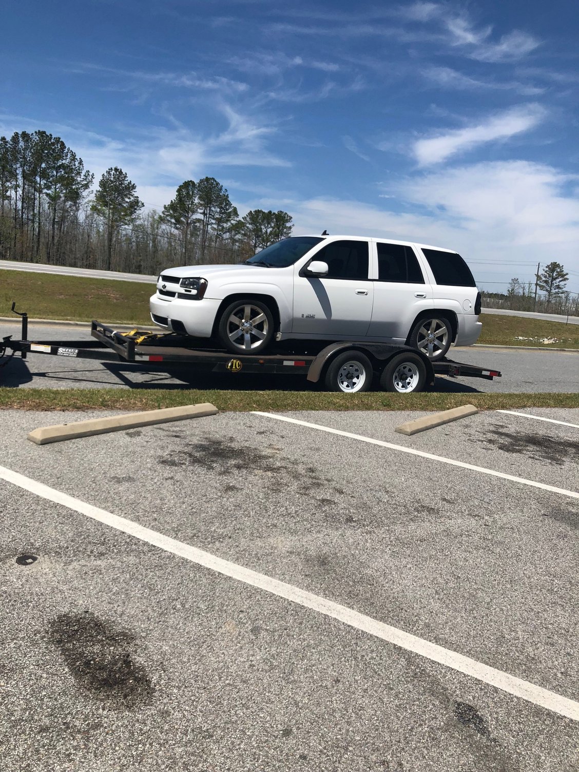 2007 Chevrolet Trailblazer - 2007 Chevy Trailblazer SS - Used - VIN 1GNES13H972261656 - 8 cyl - 2WD - Automatic - Truck - White - Bellmore, NY 11710, United States