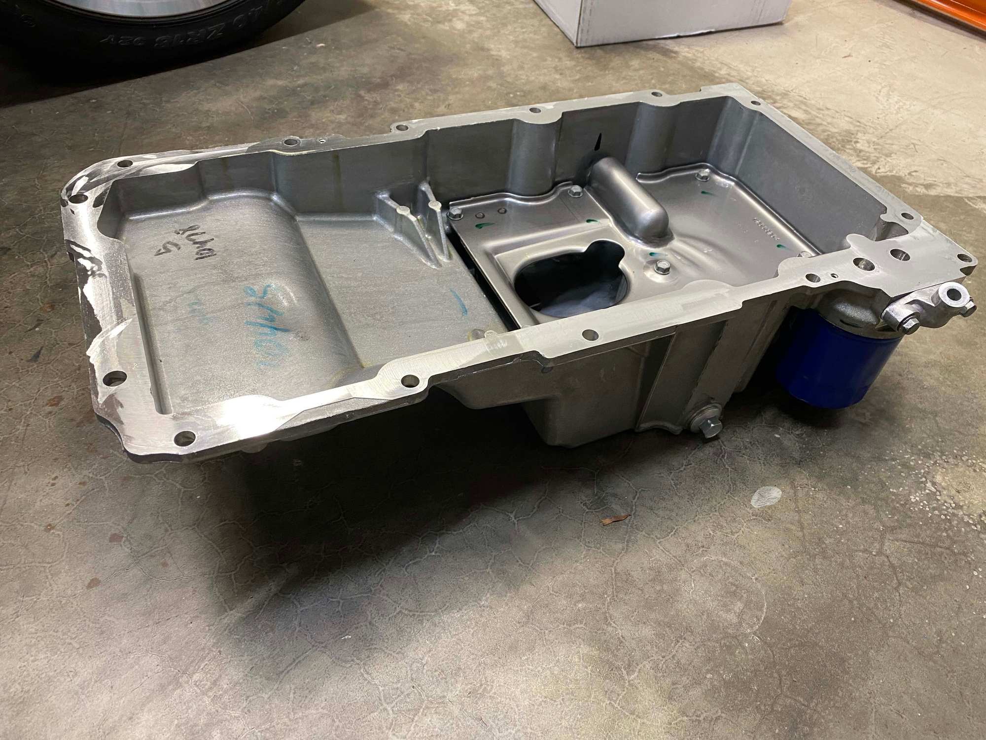 Miscellaneous - Oil Pan GM 12558899 F-Body - New - 1998 to 2002 Chevrolet Camaro - Seattle, WA 98133, United States