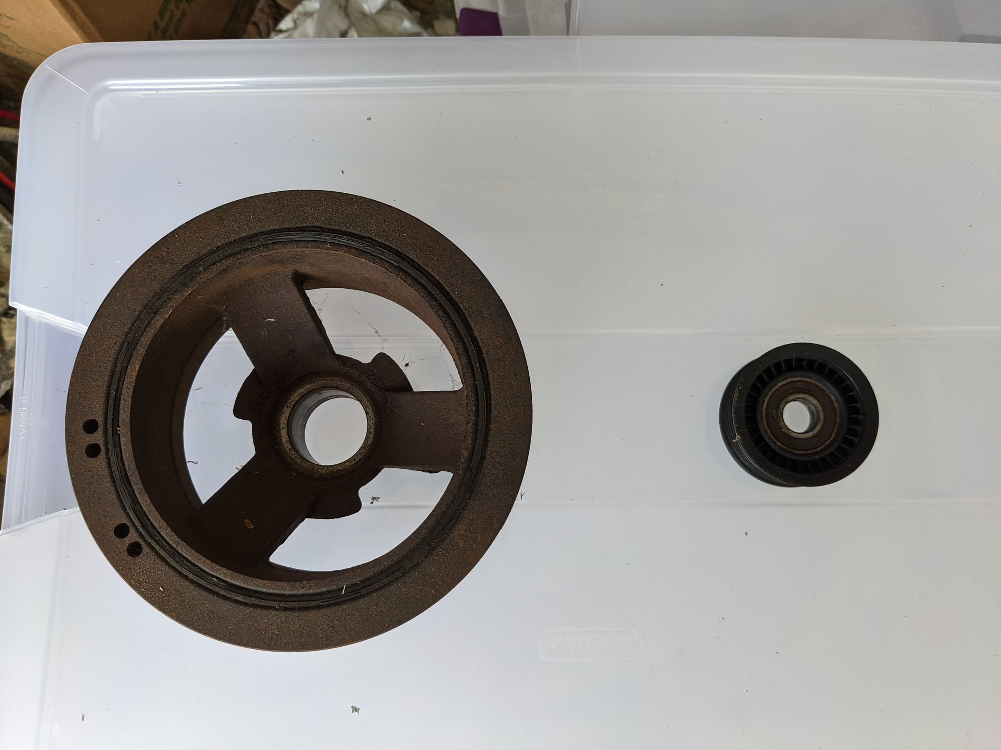 1999 Pontiac Firebird - Factory balancer/pulley and alternator pulley - Accessories - $1 - Morrisville, NC 27560, United States
