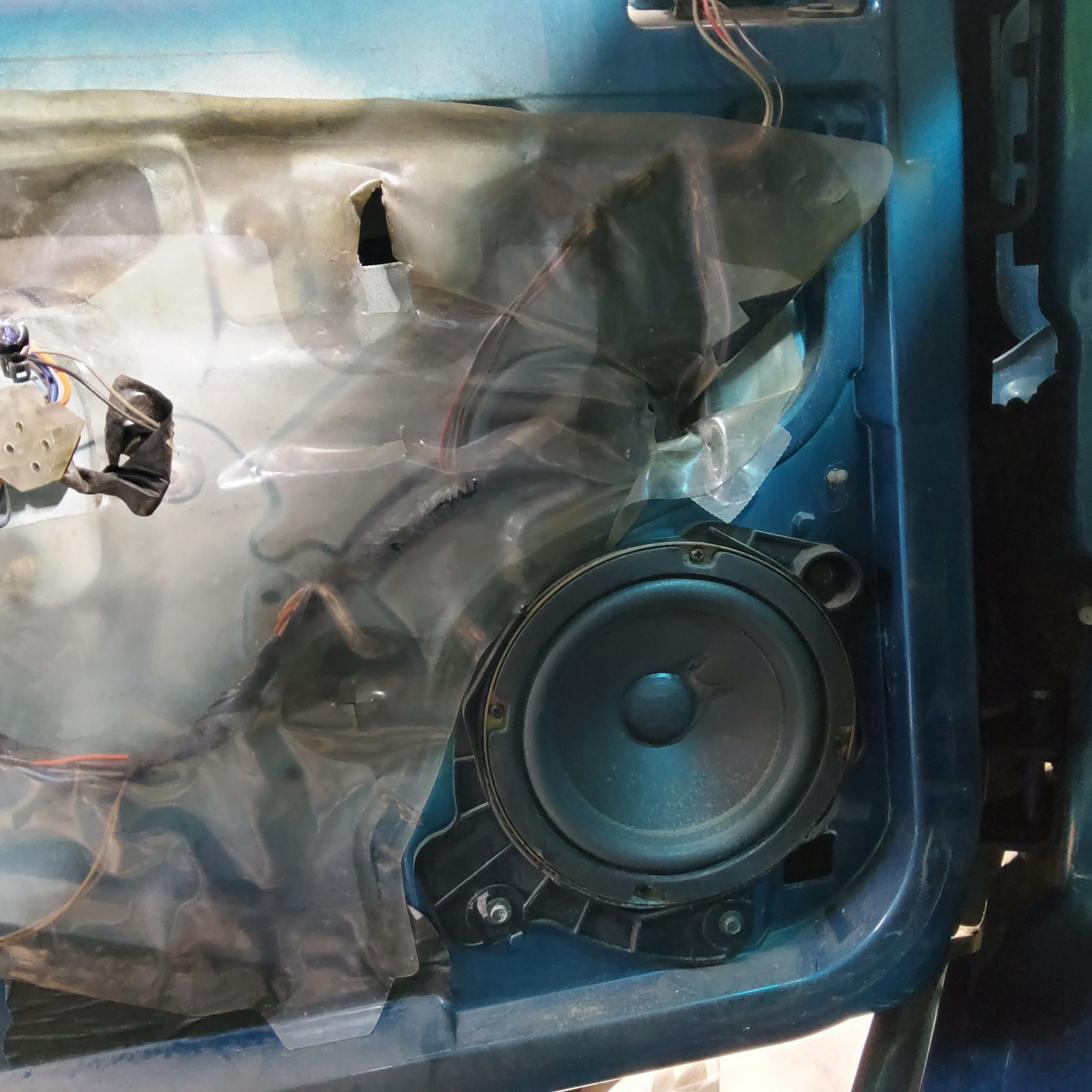 Original speakers - now to see if the new CRT speakers will fit.