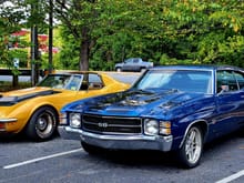 Perfect weather day! Met up with a friend at Hooter to catch up. My 72 vette and his 71 454 Chevelle SS 😊

The Chevelle is in excellent condition and catches everyone's attention on the street or parking lot. 
