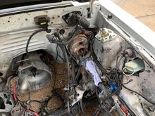 This is what the 4-cyl engine compartment looked like when I got the car home back on 1 Dec 2018