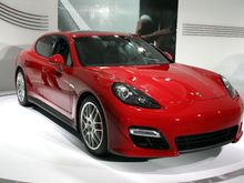 2013 Porsche Panamera GTS 2