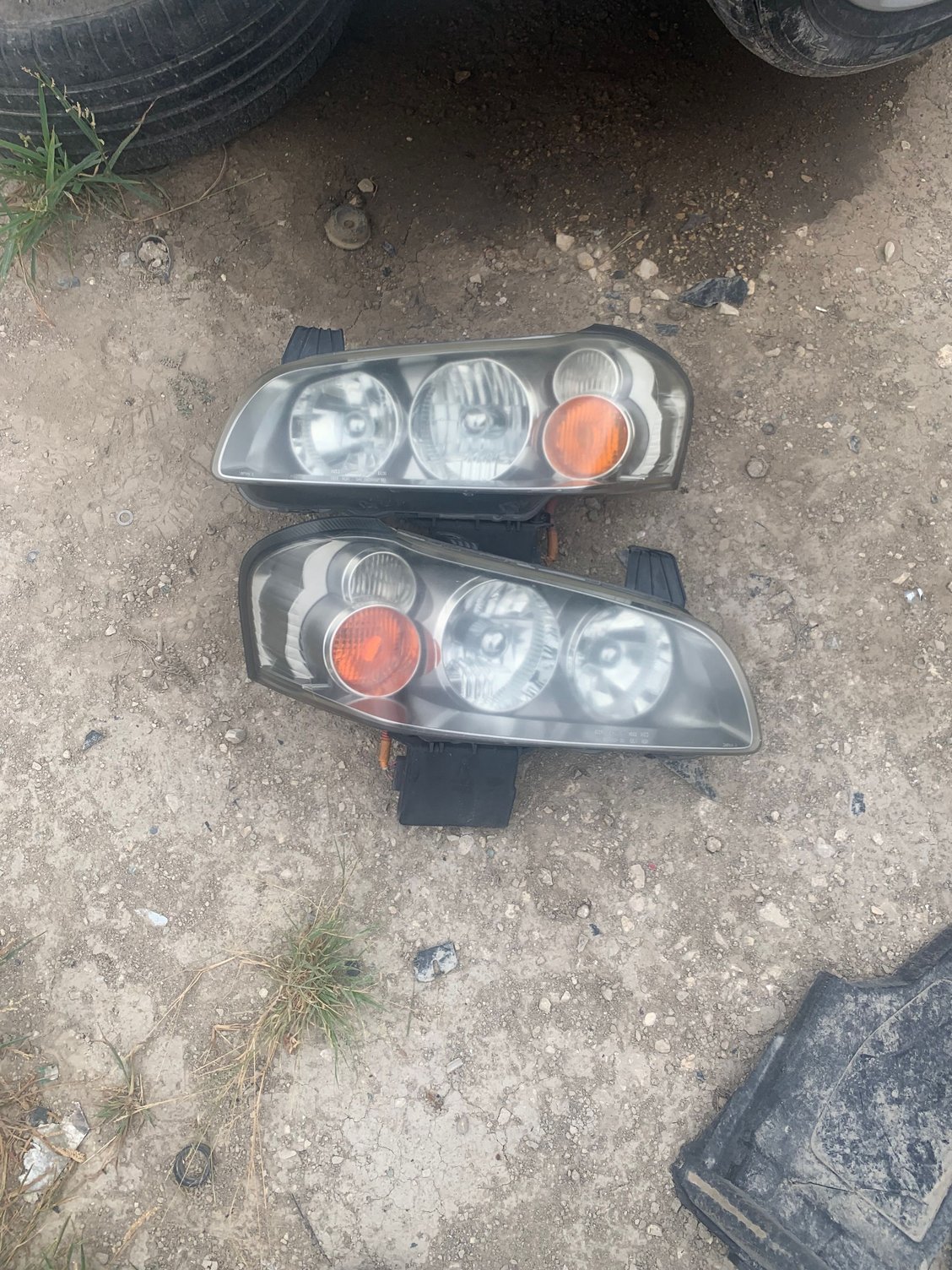 This is how they looked finding them in the salvage yard! Actually not that bad!