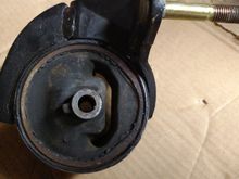 DE or DE-K passanger side engine mount. $25.00