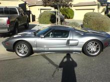 ford gt in neighborhood