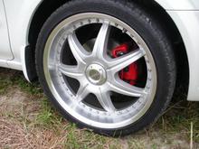 285