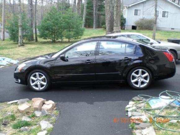 2004 6th Gen. Maxima SE Stock

Ordered Or Haven't Installed:
(1) Nismo F&amp;R Sway Bars
(2) C-Mod Mesh Grille (Black)
(3) LED interior Lights (White)
(4) Racingline Strut Tower Brace (Black)
(5) Racingline Battery Tie Down (Black)