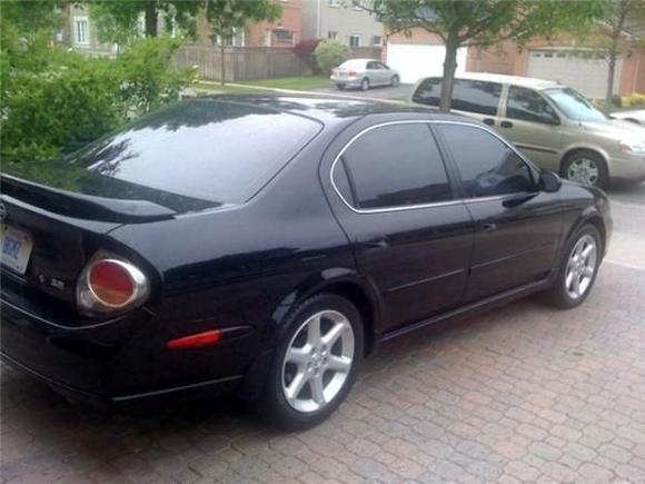 Side view, showing of the tint job.