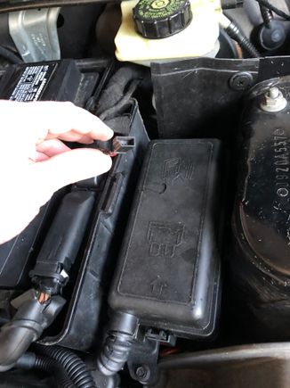 Found a lose wire in my 2002. I can’t find where it attaches to. Anyone have an idea of where it connects?