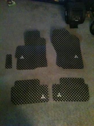 diamond plate floor mats (awesome!!)