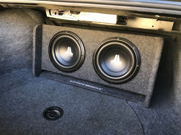 CP210-W0v3: Dual 10W0v3 BassWedge, Ported, 2 Ω